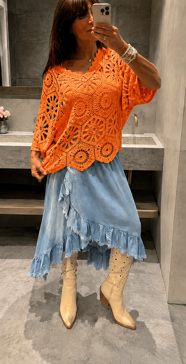 LARA HEKLET TOPP